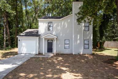Main picture of 5416 Farmview Close