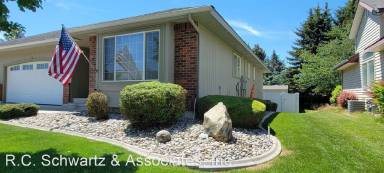 Main picture of 8911 N Pamela St