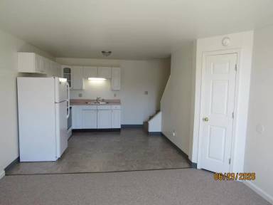 Main picture of 113 S Market St