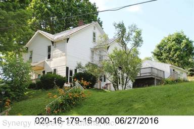 Main picture of 40 Moffett Rd