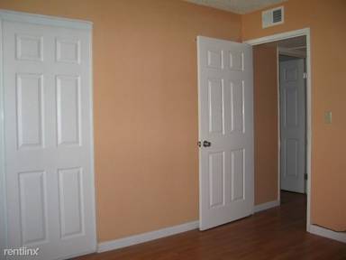 Main picture of 303 Tradewinds Dr