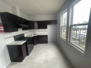 Main picture of 66 Elliott St
