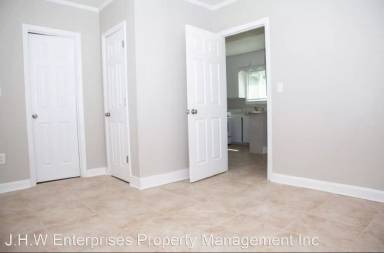 Main picture of 5109 Twitty St