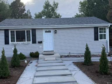 Main picture of 831 Stuart St