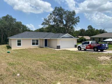 Main picture of 130 Oak Cir