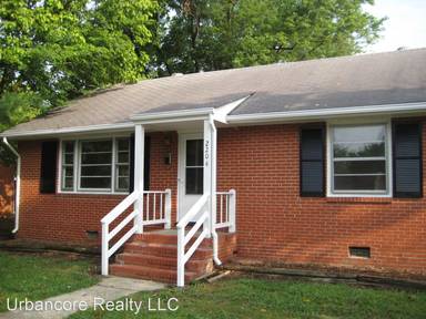 Main picture of 2204 Westover Ave