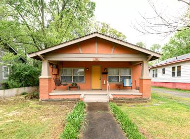 Main picture of 118 Watt St