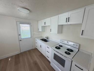 Main picture of 481 S Tremont St