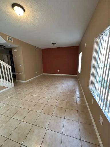 Main picture of 745 SW 107th Ave