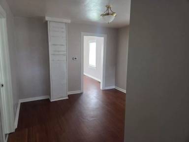 Main picture of 1414 E Highland Ave