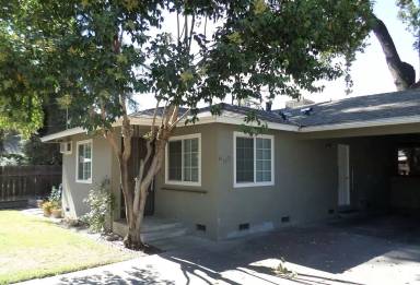 Main picture of 713 S Oak Park St