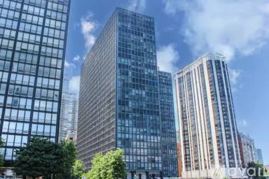 Main picture of 900-910 Lake Shore Drive Apartments
