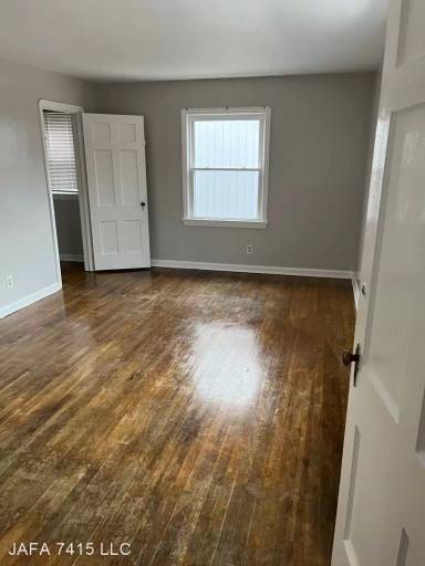 Main picture of 1899 W 75th St