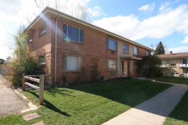 Main picture of 7th Pl., 10551 W. - 4