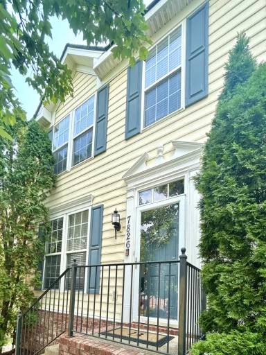 Main picture of 7826 Heaton Way