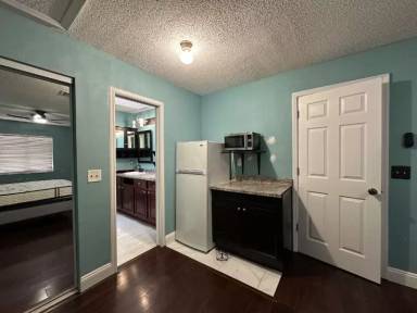 Main picture of 106 Coralwood Cir