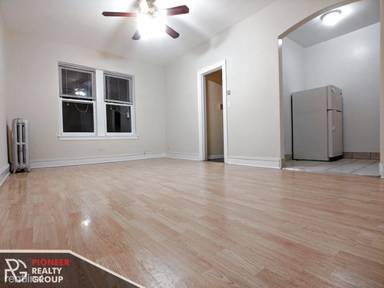 Main picture of 4851 N Damen Ave