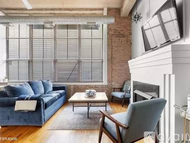 Main picture of 817 W Washington Blvd