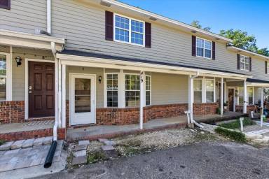 Main picture of 419 Williams St