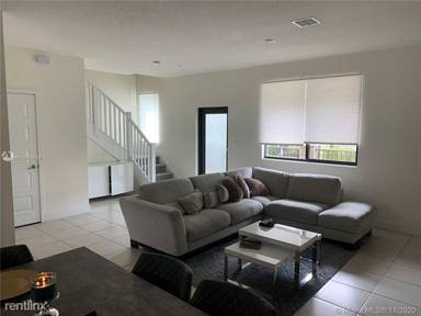 Main picture of 4909 NW 83rd Path