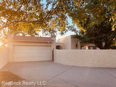 Main picture of 7008 N Via de Paesia