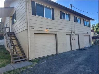Main picture of 814 St Francis St