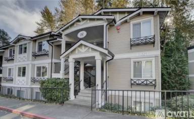 Main picture of 11305 NE 128 11305 128 St St