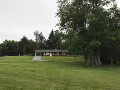 Main picture of 110 Cedar Ln