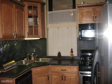 Main picture of 2119 W Belmont Ave