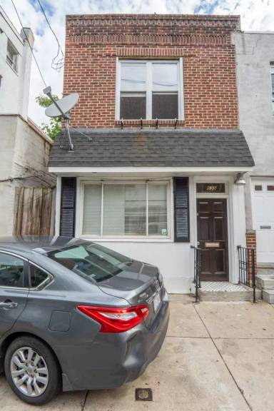 Main picture of 633 Dudley St