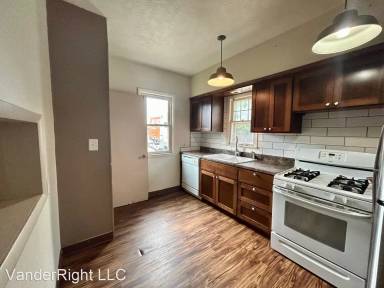 Main picture of 1914 S Spring Ave