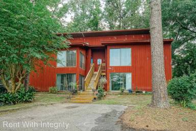 Main picture of 1800 Nicklaus Dr