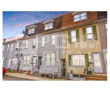 Main picture of 653 W College Ave