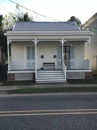 Main picture of 604 Mississippi St