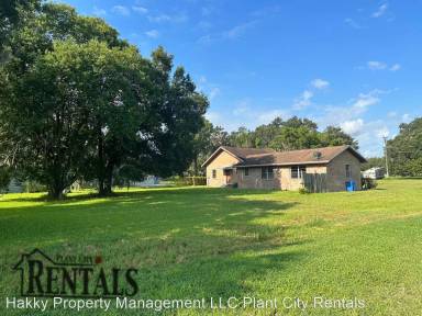 Main picture of 2812 Clemons Rd