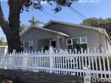Main picture of 3403 Helix St