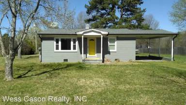 Main picture of 408 W Sandy Ridge Rd