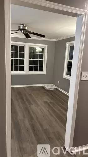 Main picture of 706 Washington Ave