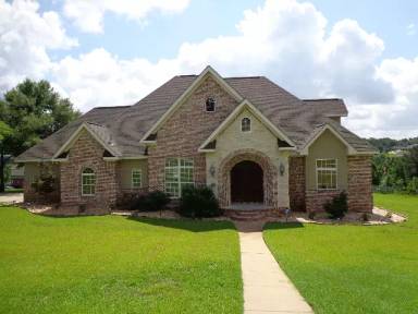 Main picture of 226 County Road 165