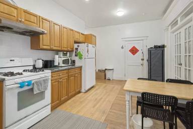 Main picture of 1258 Commonwealth Ave