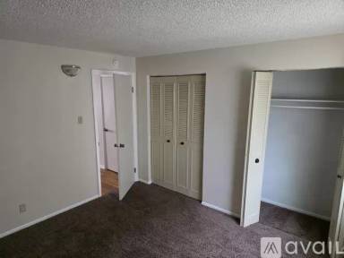 Main picture of 69 Blackburn Ln