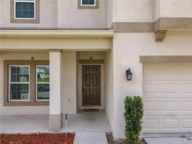 Main picture of 2572 Limerick Cir