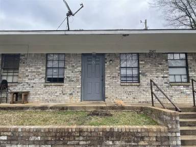Main picture of 2507 N Franklin St