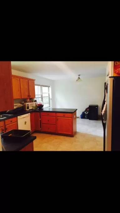 Main picture of 88 Hockanum Rd