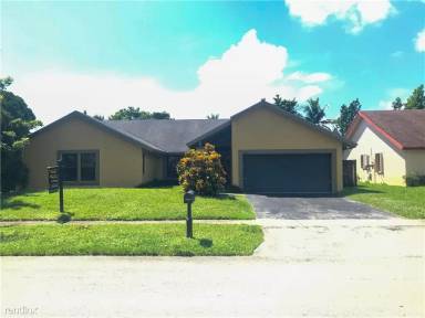 Main picture of 7030 NW 47th Pl