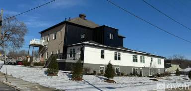 Main picture of 202 Center St