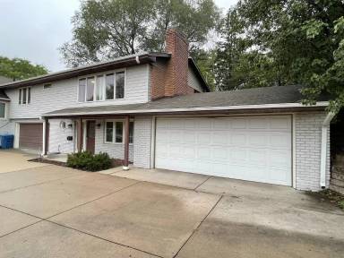 Main picture of 6335 Halifax Ave S