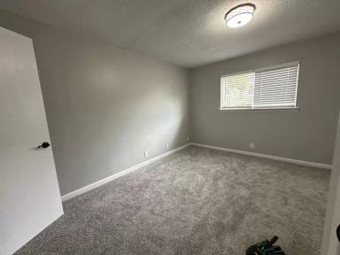 Main picture of 413 W 14th St