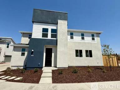 Main picture of 1104 Ashera St