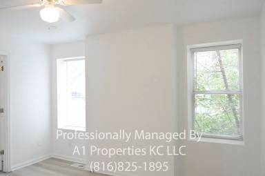 Main picture of 1218 Benton Blvd